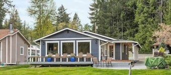 Idyllic Lakeside Getaway - Hidden Gem.