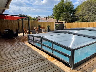 Near Soulac/mer 6-person house with heated indoor pool