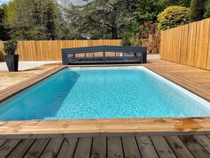 Indoor pool, outdoor pool
