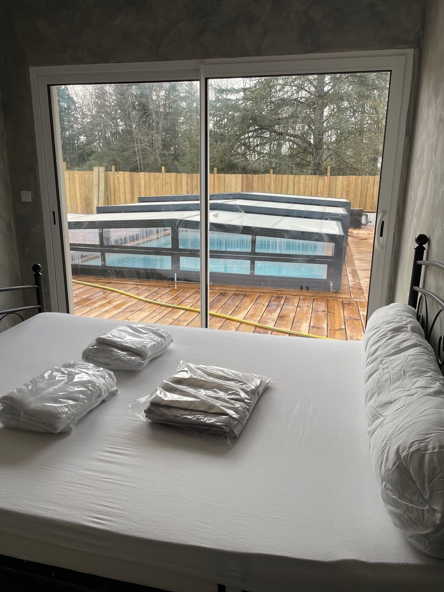 3 chambres, fer et planche à repasser, Wi-Fi gratuit, draps fournis