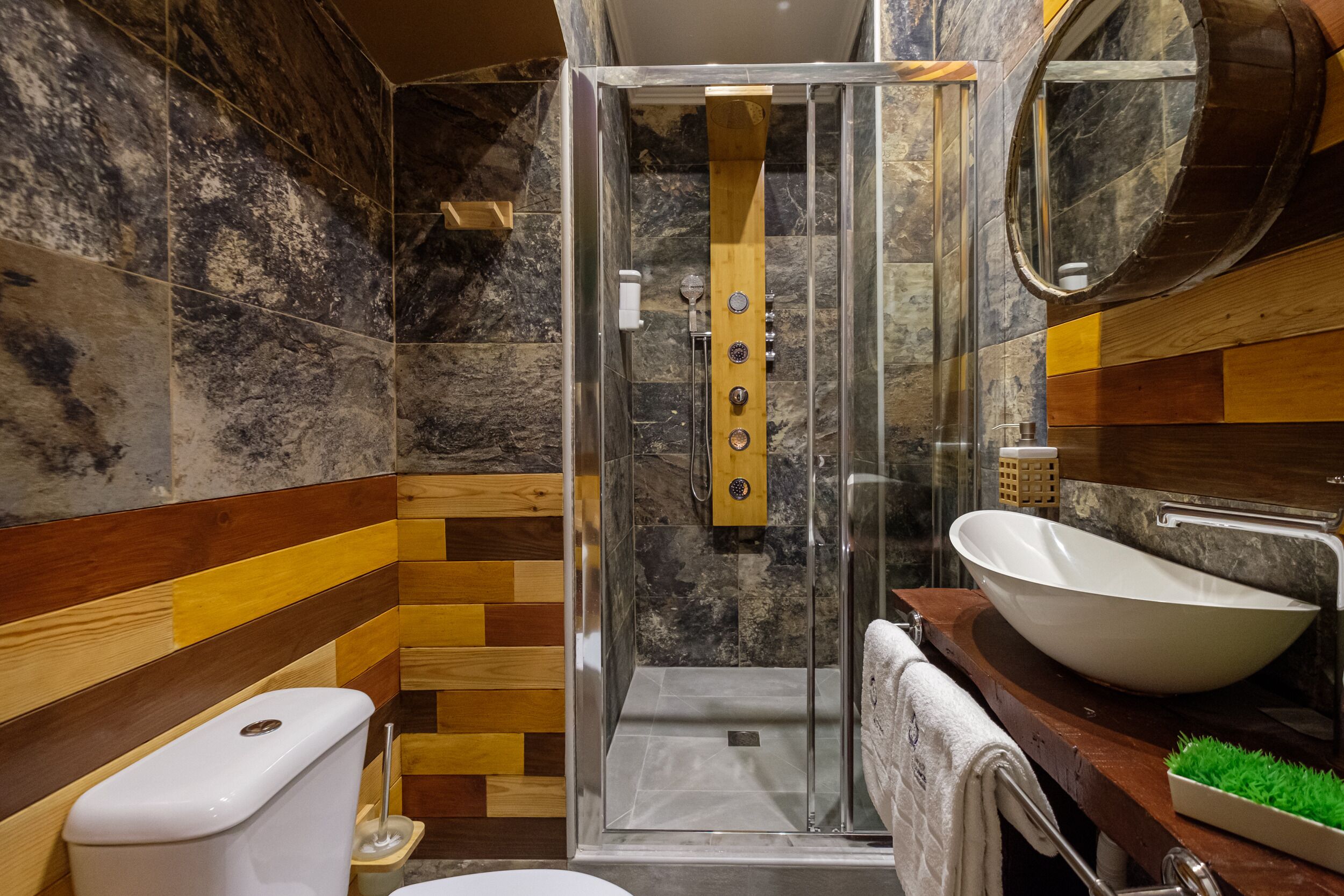 Produtos de toalete biodegradáveis, secador de cabelo