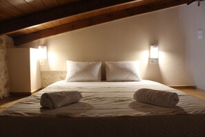 5 عدّة غرف نوم ومكواة/لوح كي وواي فاي مجانًا وملاءات أسرّة