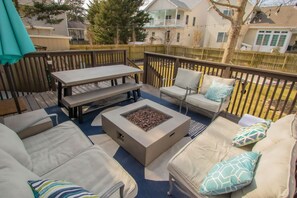 Outdoor dining - Pool & Hot Tub, Pets, LINENS/TOWELS too! (Rehoboth Beach)