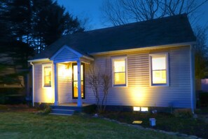 Exterior - Pool & Hot Tub, Pets, LINENS/TOWELS too! (Rehoboth Beach)