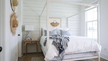 5 chambres, bureau, fer et planche Ă repasser, lit parapluie