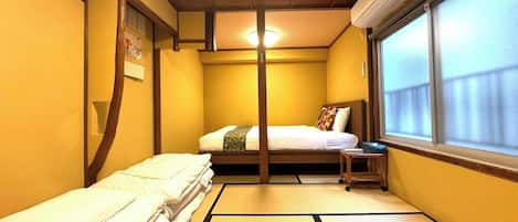 2 多间卧室、熨斗/熨衣板、免费 WiFi、床单
