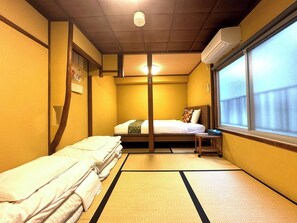 2 多间卧室、熨斗/熨衣板、免费 WiFi、床单