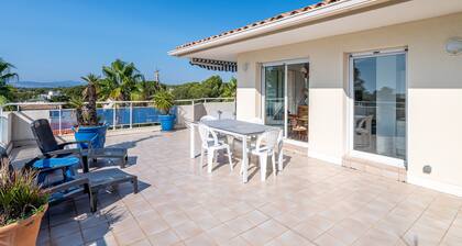 Villa sur le Toit, Dernier Étage, Grande Terrasse, Barbecue ,vue