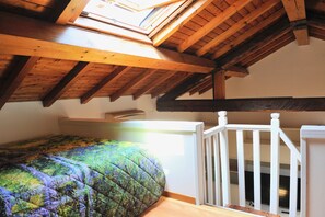 3 quartos, Wi-Fi de cortesia, roupa de cama
