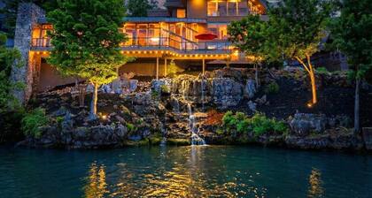 Iconic Glass Mansion - Huge Views - Best Location