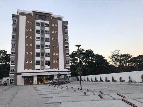 Exclusive Apartment Arboleda 186