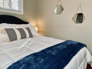 3 bedrooms, iron/ironing board, travel crib, free WiFi