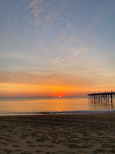 Private treetop suite in Kitty Hawk  Coastal Preserve