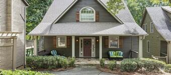 Lovely Big Canoe Cottage Ideal Location with Breathtaking View