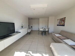 Una televisión