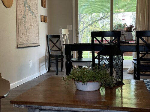 Countryside paradise 6 miles to Stockton Lake! We now have high-speed internet!