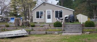 Bluegill lake -Lake front retreat- Dog friendly - additional charge