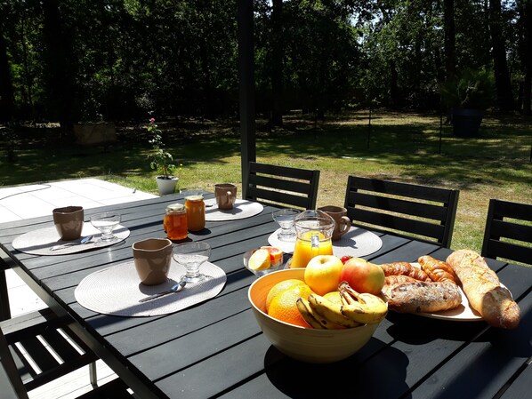 Buiten dineren