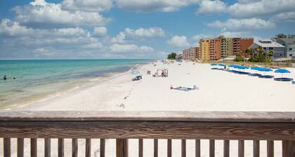 Luxurious 3 Bedroom Beachfront Condo with Views and Oversized Balcony