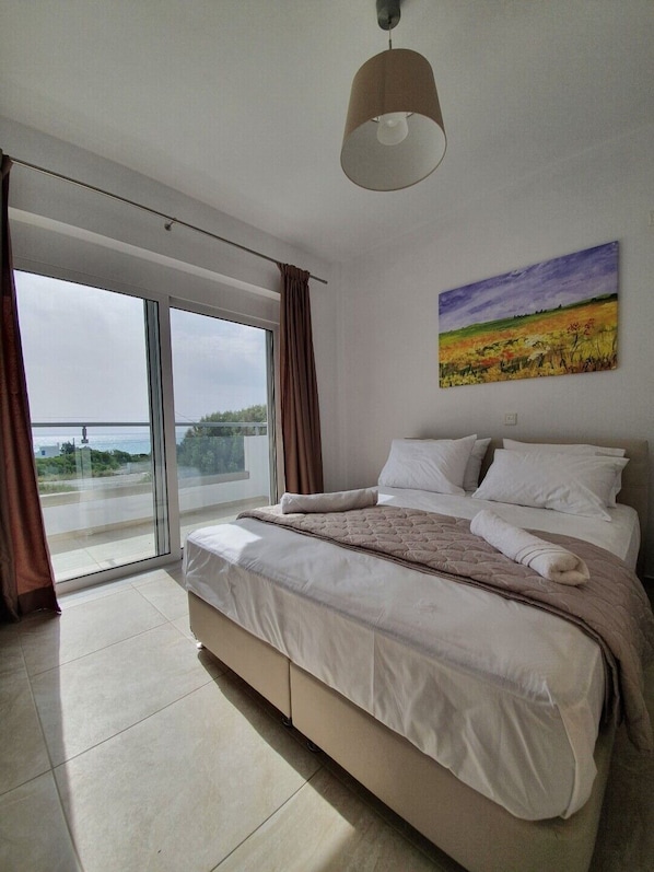 7 bedrooms, iron/ironing board, travel cot, WiFi