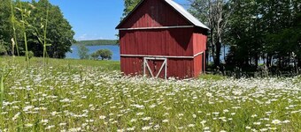 Lake Front Home close to Ski Brule and snowmobile trails.