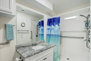 Dusche, Haartrockner, Handtücher