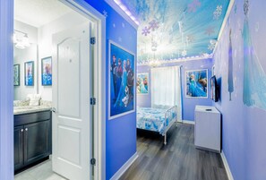 5 Schlafzimmer, Bügeleisen/Bügelbrett, WLAN, Bettwäsche