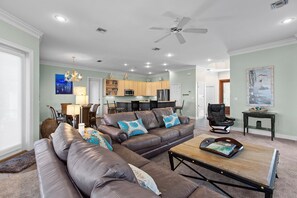 TV, fireplace - Siesta Del Sol- Lakefront, Destiny West, Private Pool, Tennis, Fitness! (Destin)