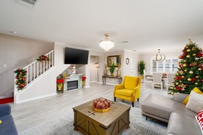 Smart TV, fireplace, offices