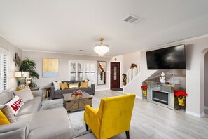 Smart TV, fireplace, offices