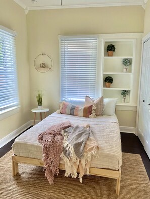 4 Schlafzimmer, Schreibtisch, Bügeleisen/Bügelbrett, kostenloses WLAN