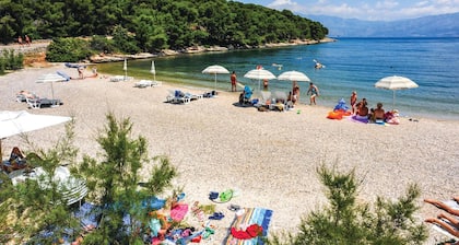 4 bedroom beautiful home in Supetar