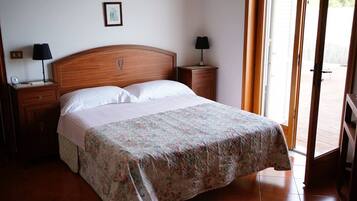 4 habitaciones, wifi gratis y ropa de cama