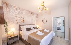 6 多间卧室、WiFi、床单