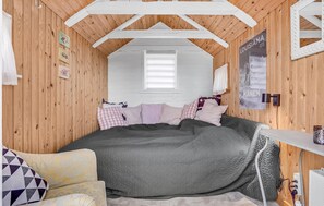3 bedrooms, travel cot, free WiFi