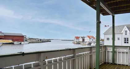 Lovely apartment in SĂŠvelandsvik