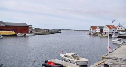 Lovely apartment in Sævelandsvik
