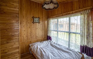 1 bedroom, travel crib, free WiFi, bed sheets