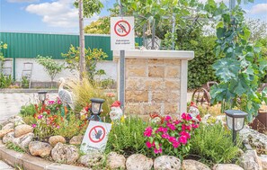 Exterior detail - Nice apartment in Dubrava kod Sibenika (Dubrava kod Sibenika)