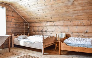 4 quartos, berço de viagem