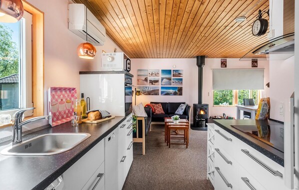 Kühlschrank, Herdplatte, Geschirrspüler