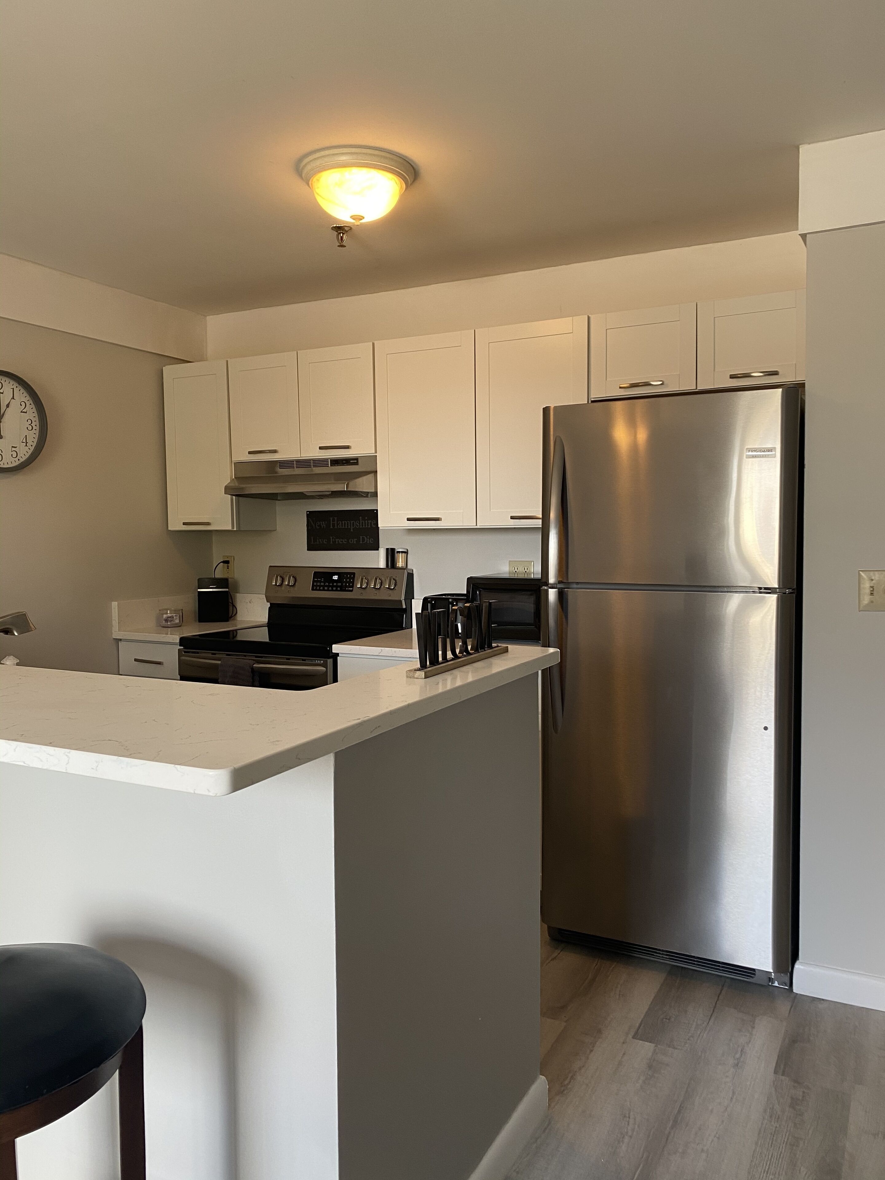 冰箱、微波炉、烤箱、炉灶