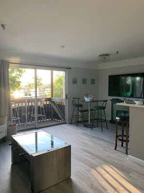 Téléviseur connecté, foyer