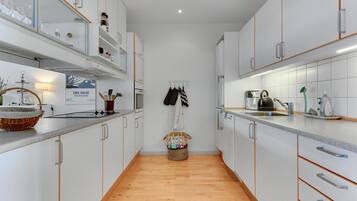 冰箱、烤箱、炉灶、洗碗机