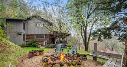 Chestnut House: private luxury log cabin with mountain views, trout stream, WiFi