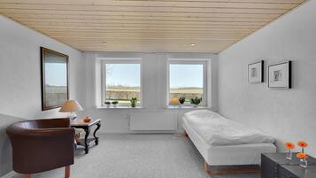 3 slaapkamers, reisbedje, gratis wifi, beddengoed