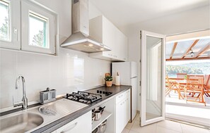 Frigorifero, piano cottura