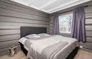 4 Schlafzimmer, Reisekinderbett, kostenloses WLAN