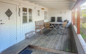 Outdoor dining - Lovely home in Ronneby with WiFi (Ronneby)