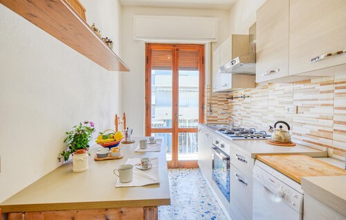 Awesome apartment in Viareggio